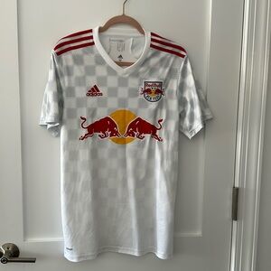 Like new Red bull soccer jersey